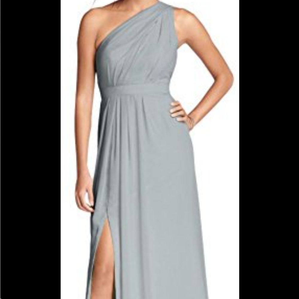 Long one shoulder chiffon dress with asymmetric neckline. Color mystic size 4.